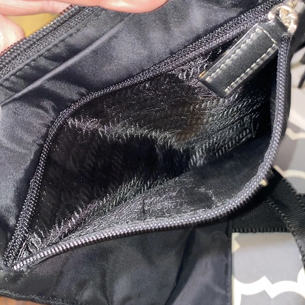 Prada vintage nylon crossbody bag - unisex - Picture 8 of 10